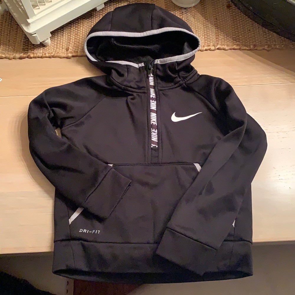 Boys Dri-fit pullover hoodie